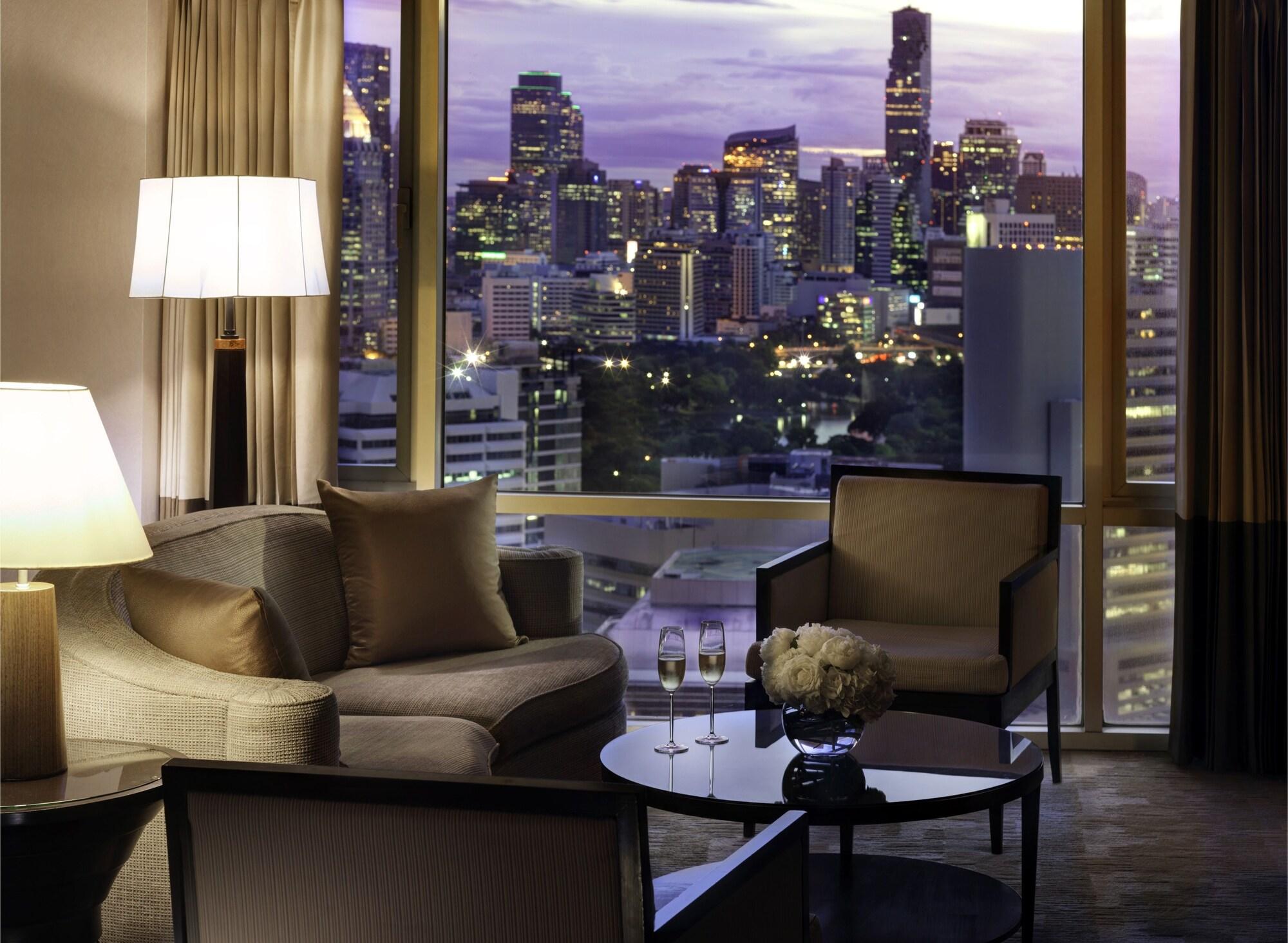 Conrad Bangkok Residences Luaran gambar