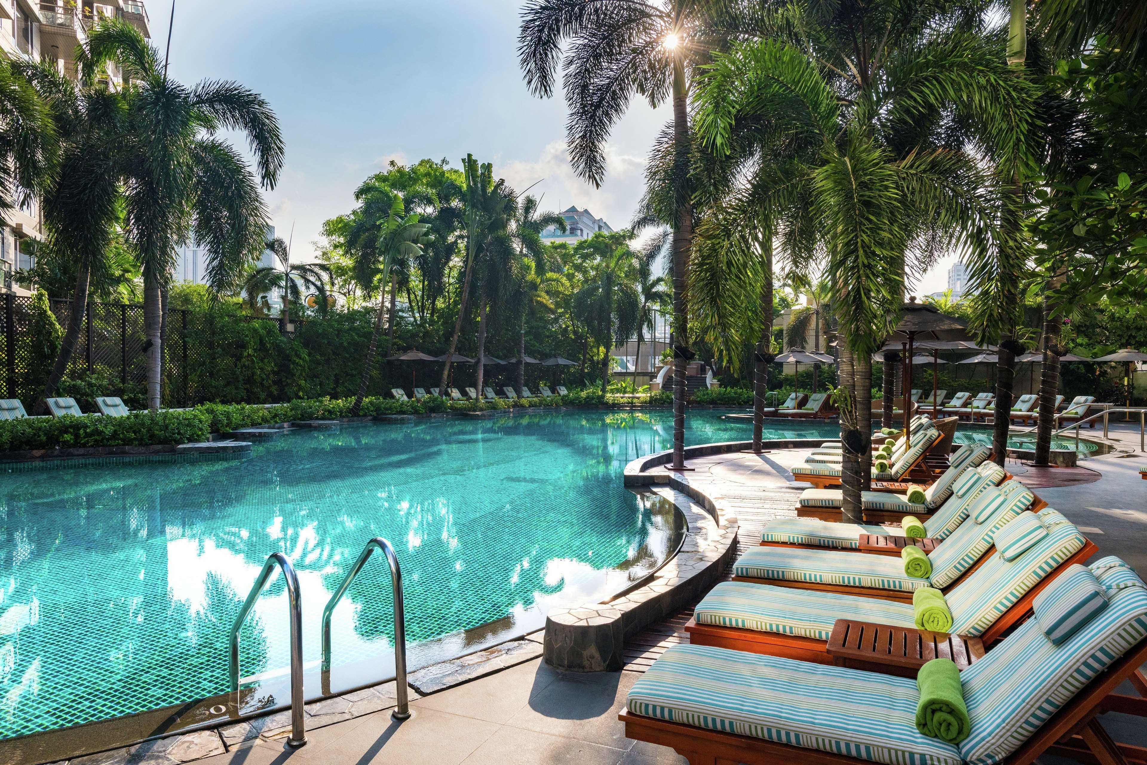 Conrad Bangkok Residences Luaran gambar