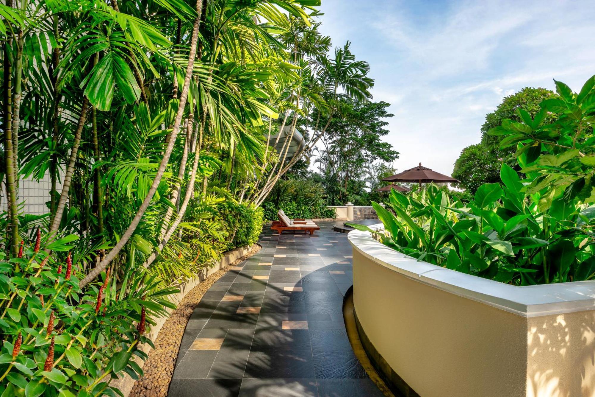 Conrad Bangkok Residences Luaran gambar