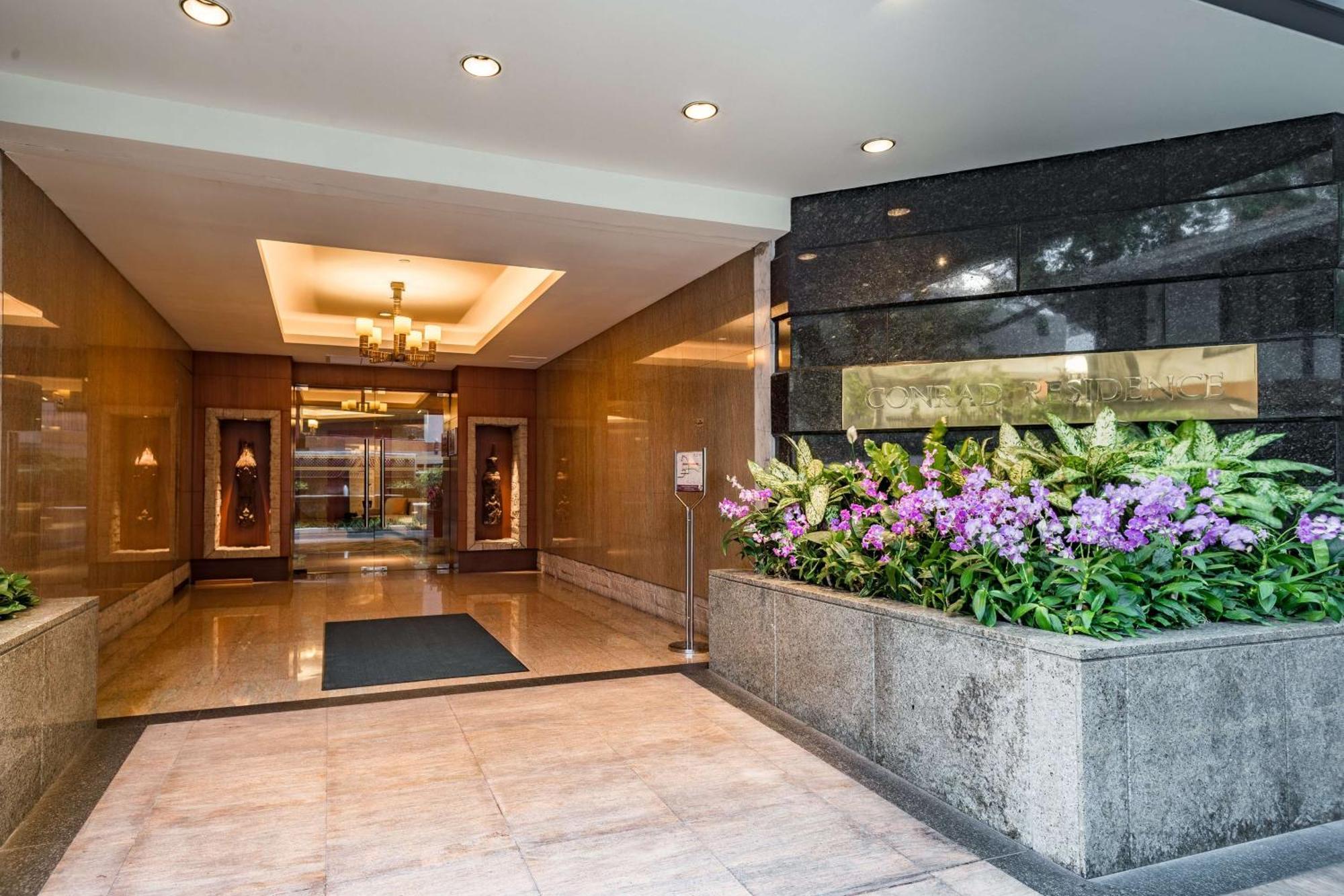 Conrad Bangkok Residences Luaran gambar