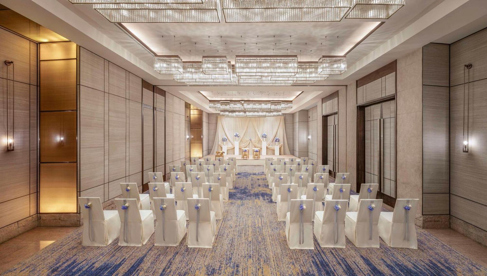 Conrad Bangkok Residences Luaran gambar