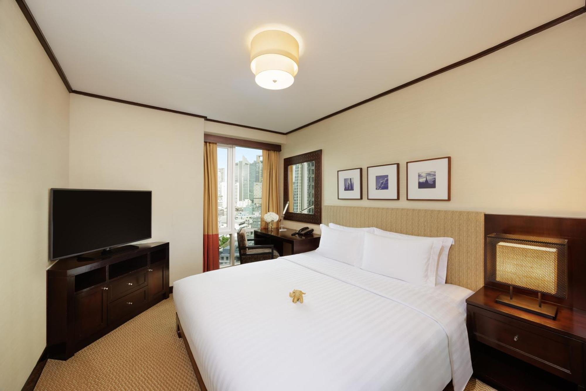 Conrad Bangkok Residences Luaran gambar