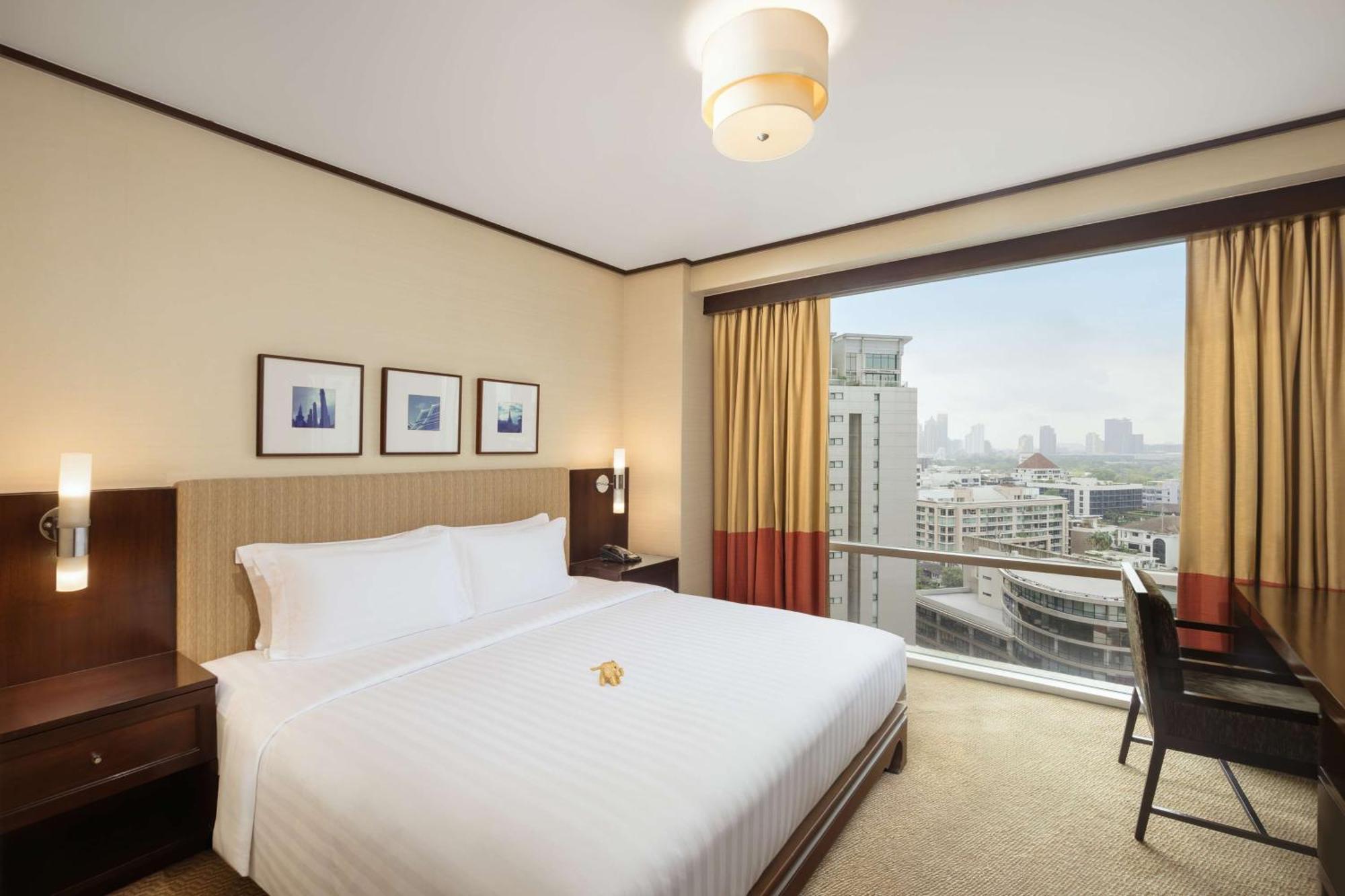 Conrad Bangkok Residences Luaran gambar