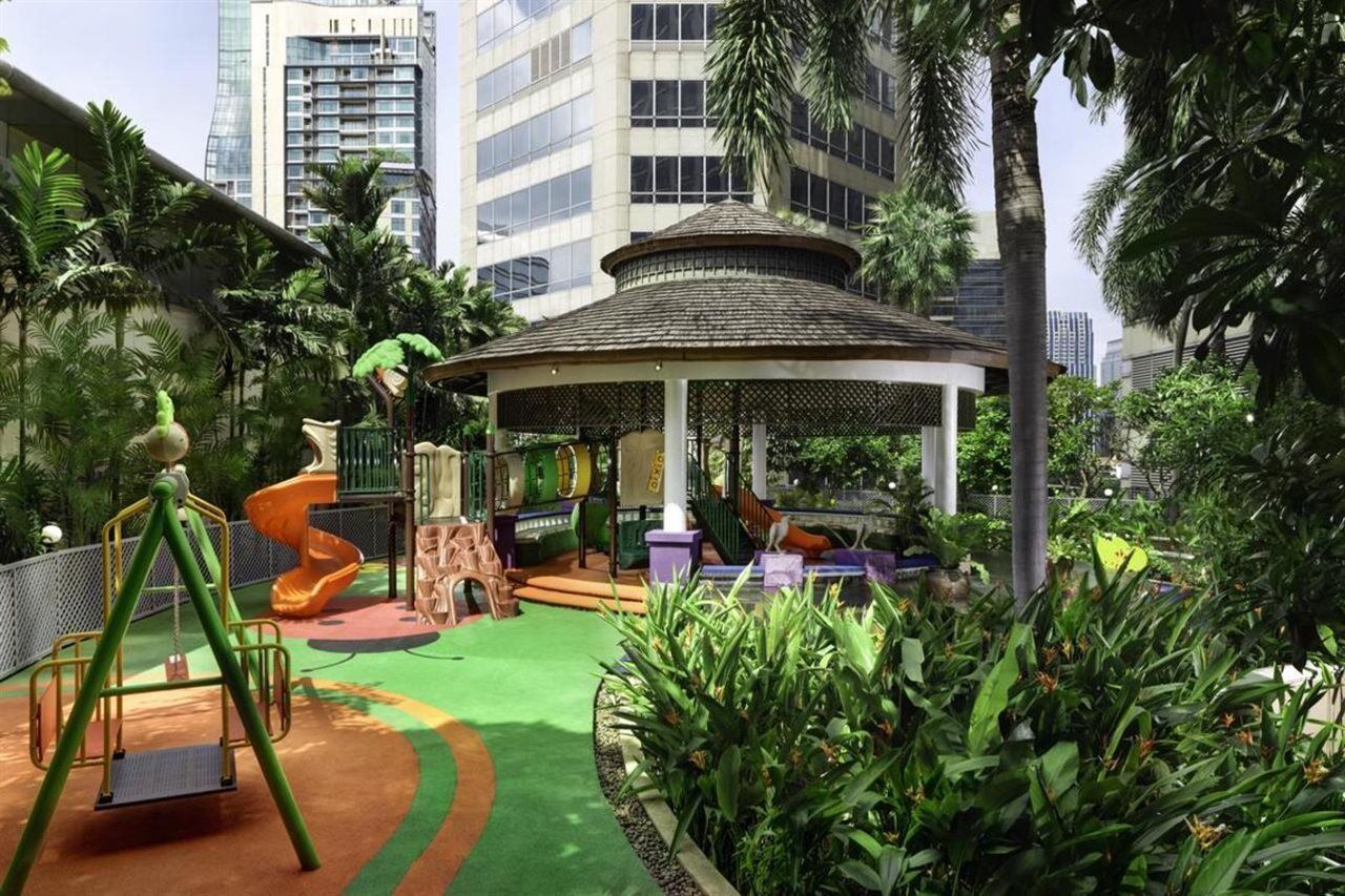 Conrad Bangkok Residences Luaran gambar