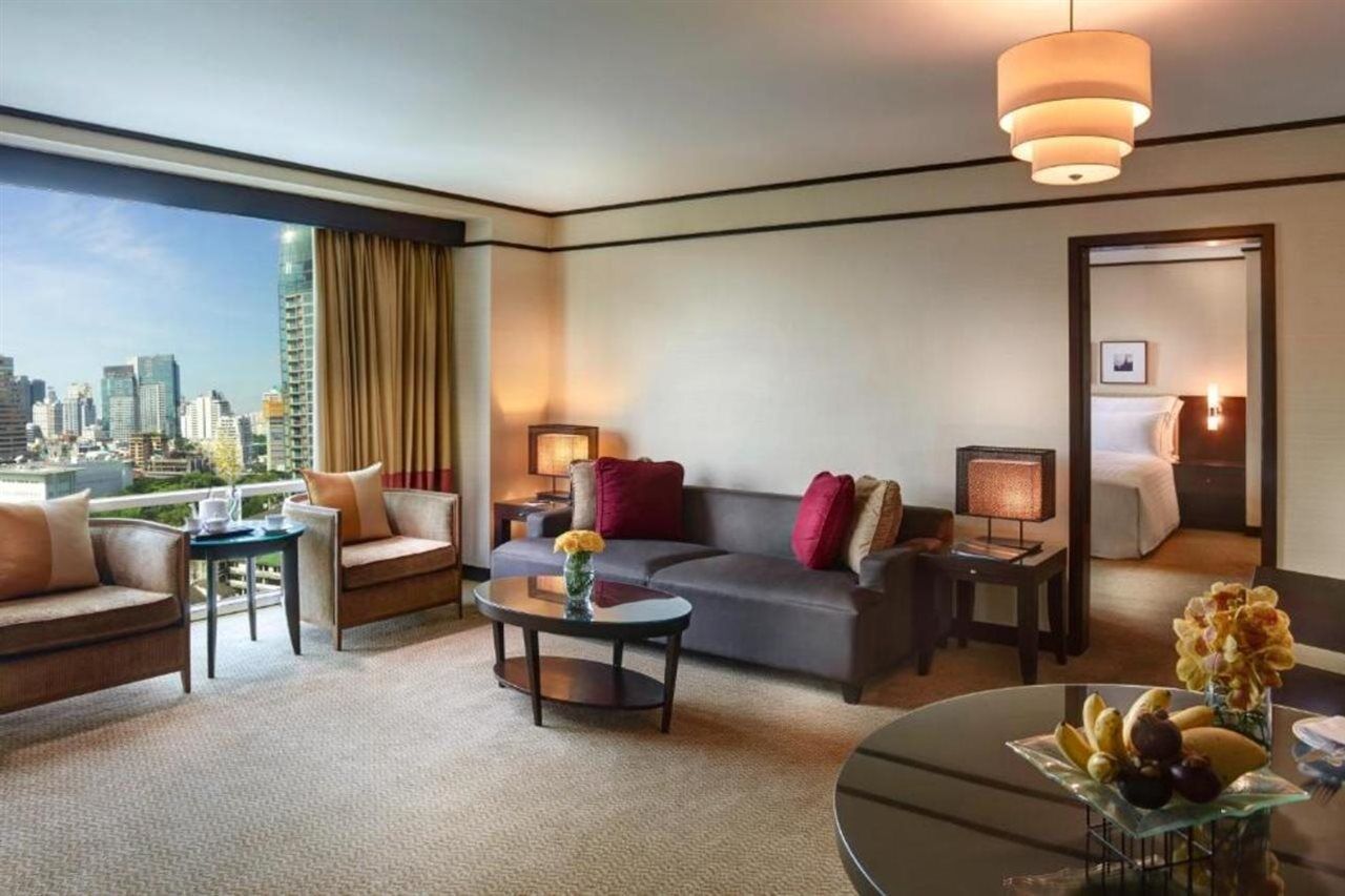 Conrad Bangkok Residences Luaran gambar